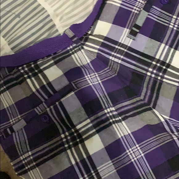 Shorts - Picture 3 of 4